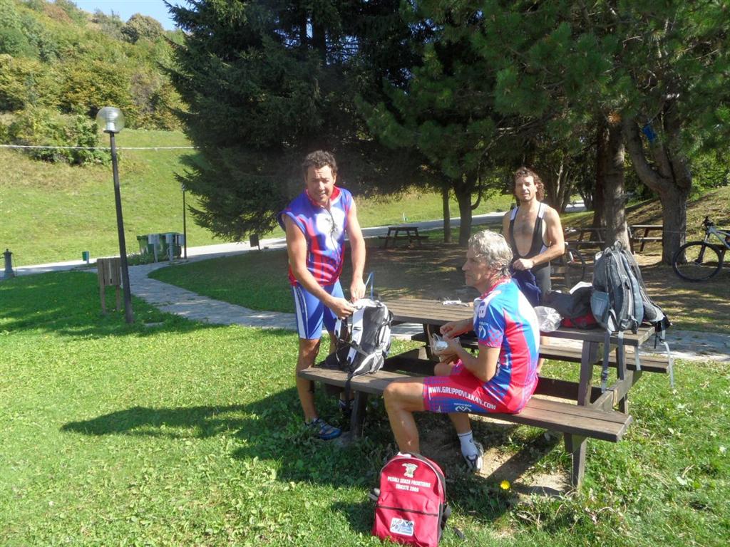 breve sosta al rifugio Solarie.jpg